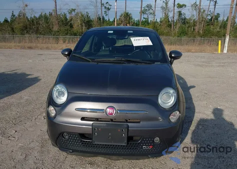 2014 Fiat 500E Battery Electric z USA, uszkodzony, nr VIN 3C3CFFGE0ET294675